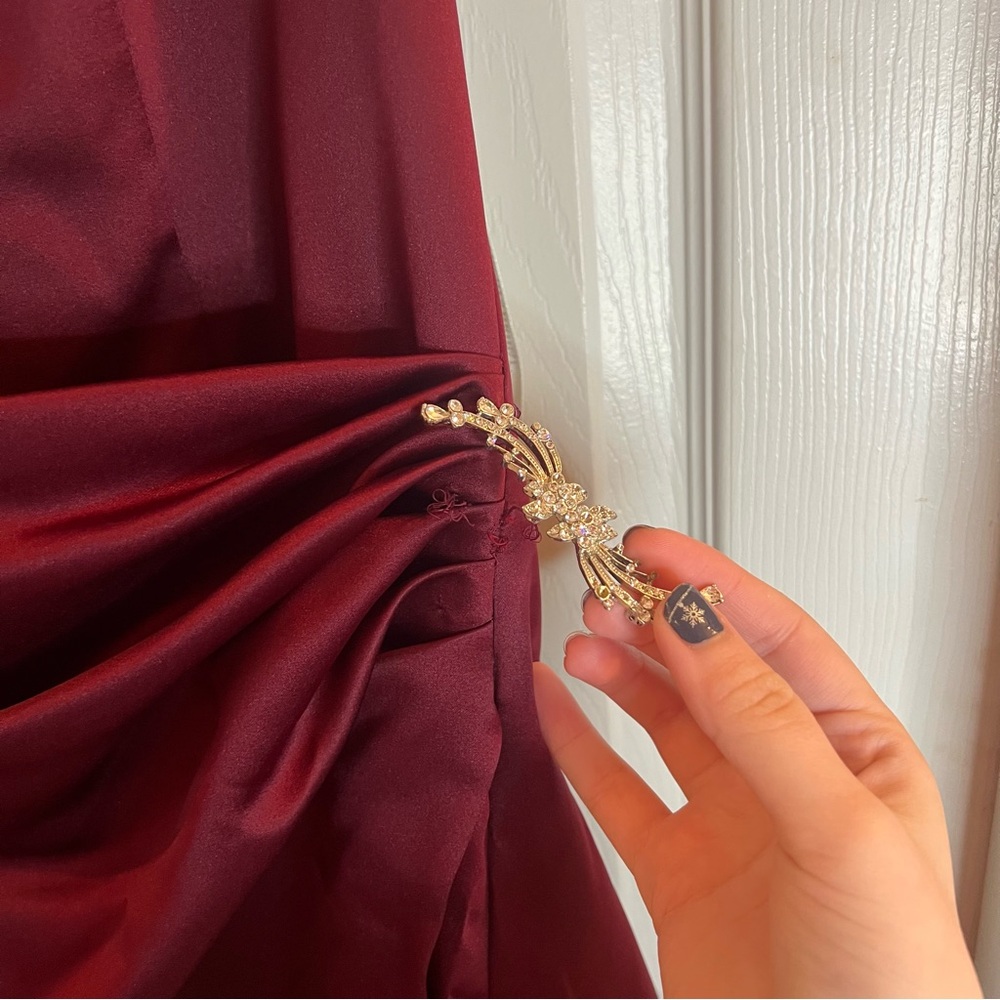 David’s Bridal Formal Wedding Prom Bridesmaid Strapless Burgundy Dress Size 10 - Picture 3 of 7